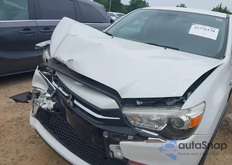 2018 Mitsubishi Outlander Sport 2.4 Se z USA, uszkodzony, nr VIN JA4AP3AW8JU019842